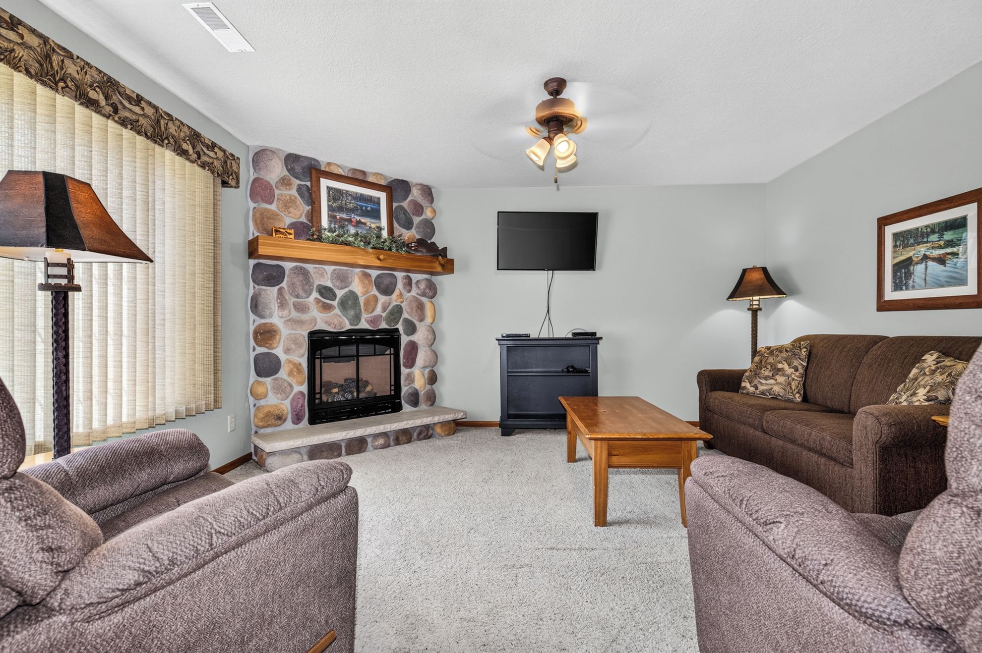 Eagle River Chain Of Lakes Condo With Indoor Pool - Eagle River, WI