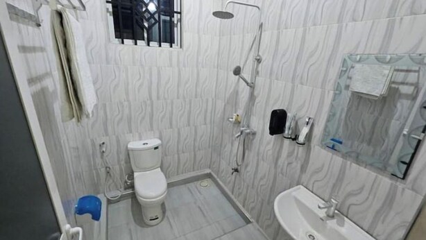 Bathroom - Kate Apartment DSM–2BR, Private (Unit A) Near JNIA (Dar es Salaam)