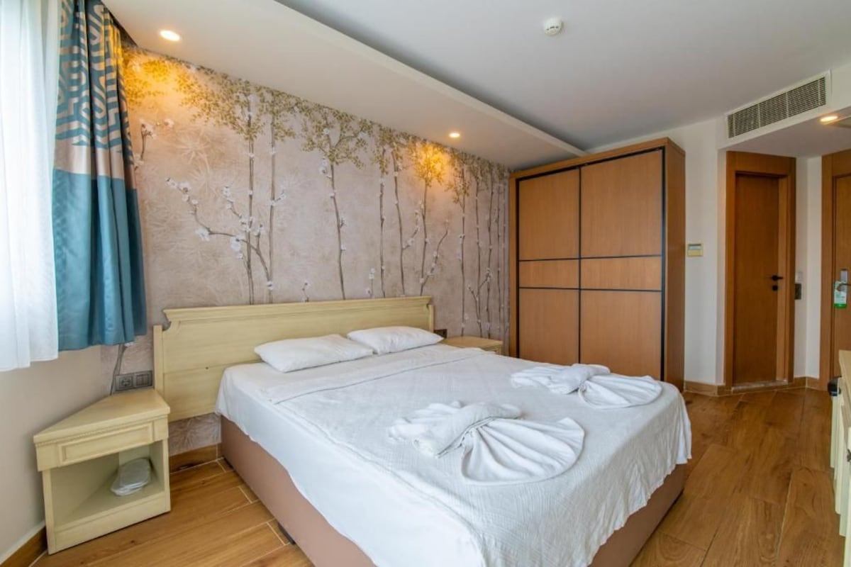 Double Room, Balcony, Pool View