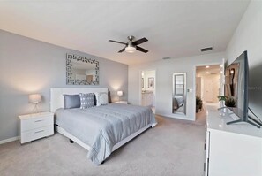 Master bedroom - Ref 909. 5 Bedroom house on amazing Windsor Resort (Four Corners)