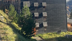 Luokittelematon kuva, 2 kautta 27, painike