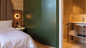 Comfort Double Room, 1 King Bed, Non Smoking, Air conditioning | In-room safe, desk, blackout curtains, iron/ironing board (on request) - St Anne Palace by Tritoni Prestige (FLORIANA)