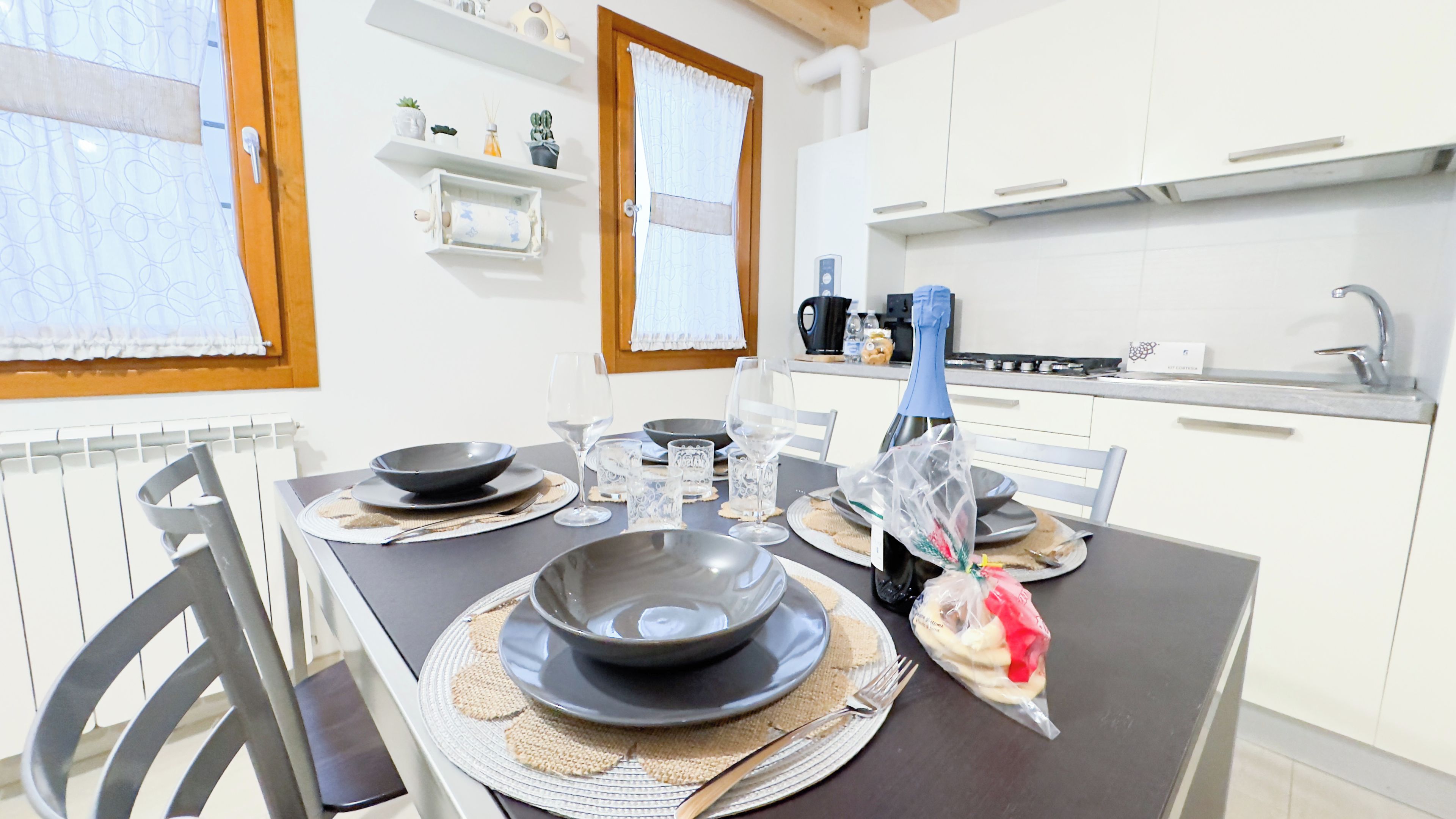Apartment (1 Bedroom) | Private kitchen