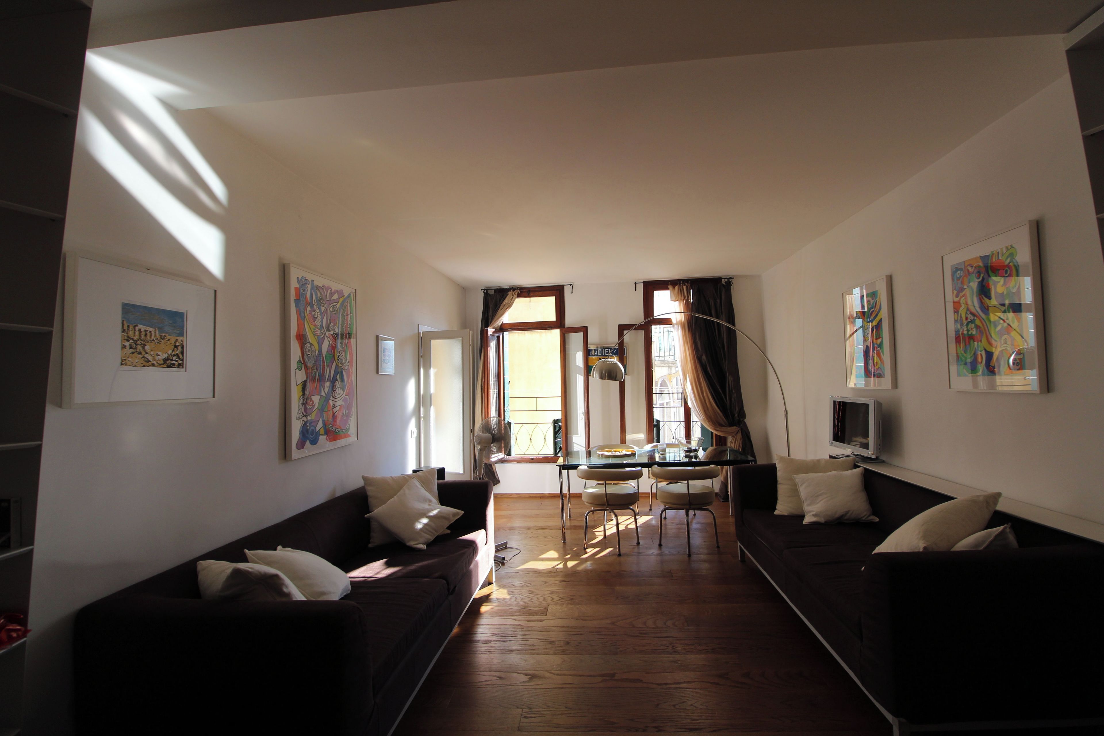 Apartment (1 Bedroom) | Living area | TV