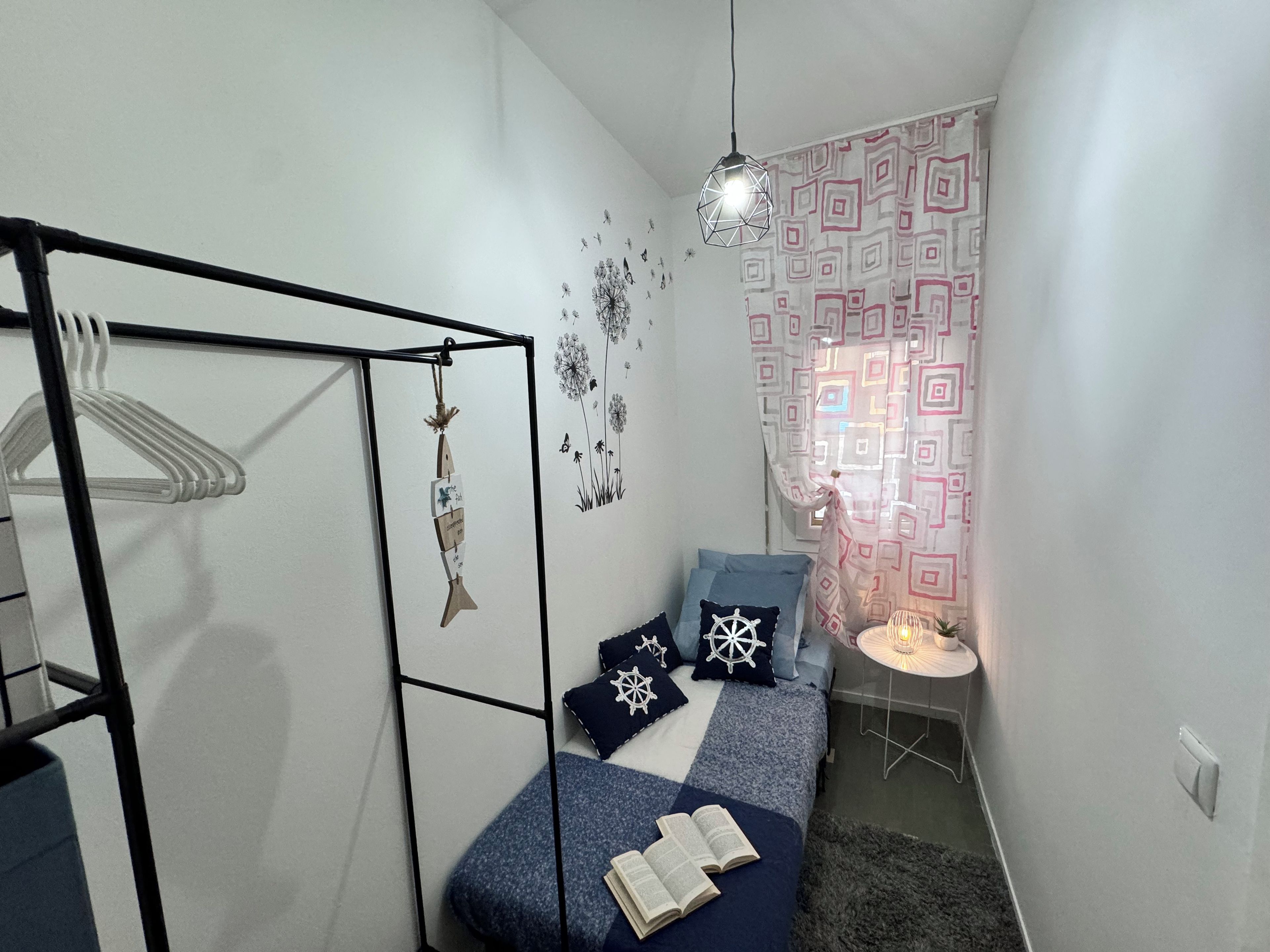 Apartment (2 Bedrooms) | Bathroom | Shower