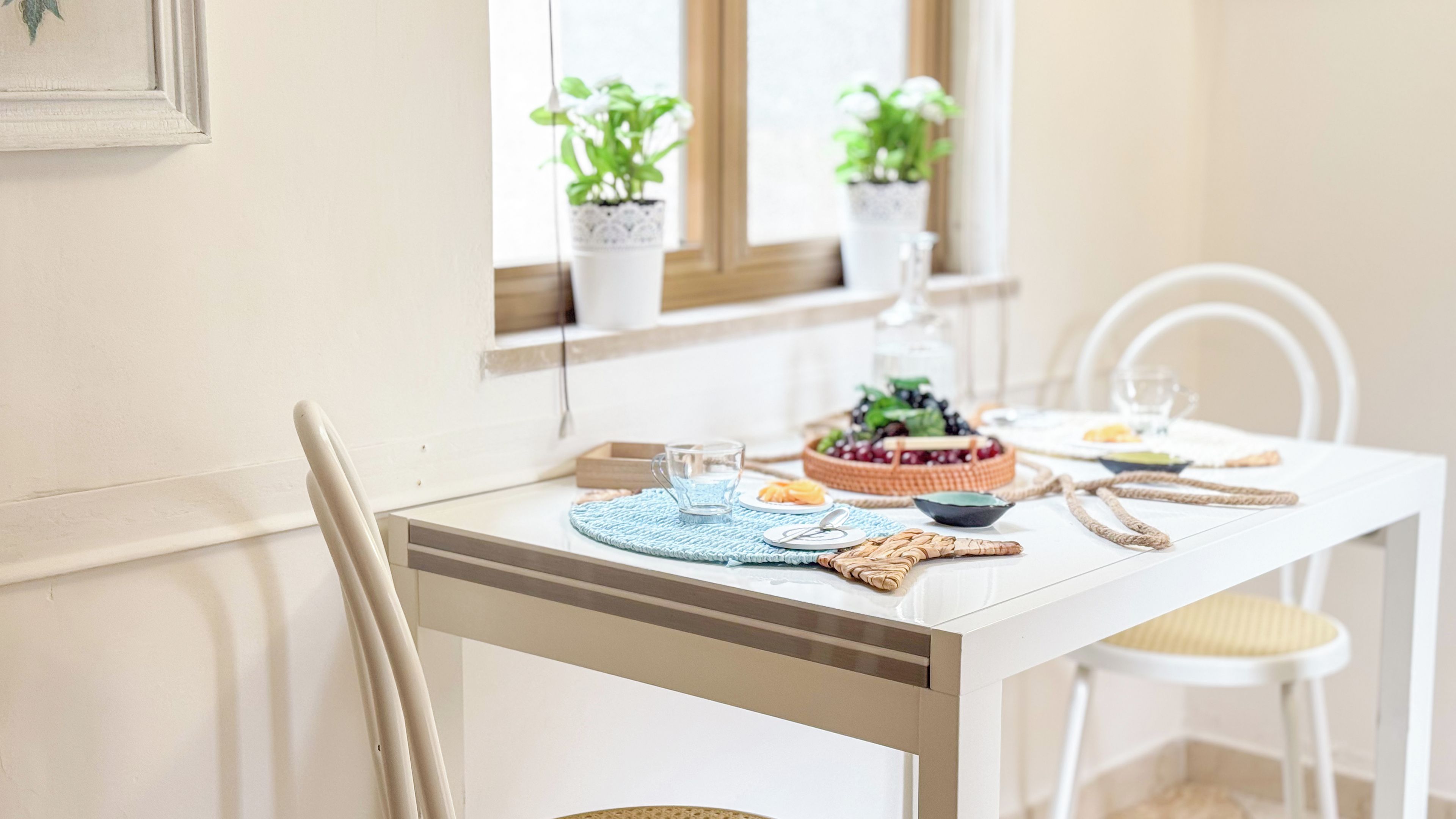 Apartment (2 Bedrooms) | Dining room