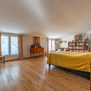 Room - Vrbo Property (Générac)