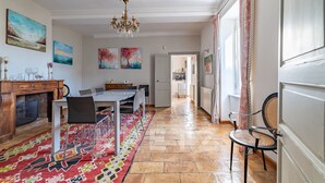 Dining - Vrbo Property (Générac)