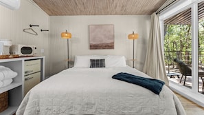 WiFi, bed sheets