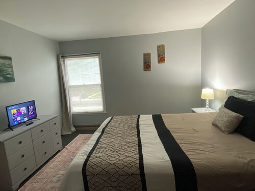 Cozy West Side Apartment
