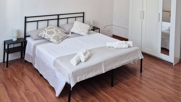 Room - Vrbo Property (La Spezia)