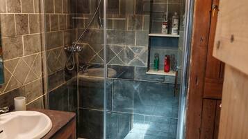 Shower, towels