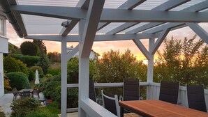 Outdoor dining - Vrbo Property (Ettenheim)