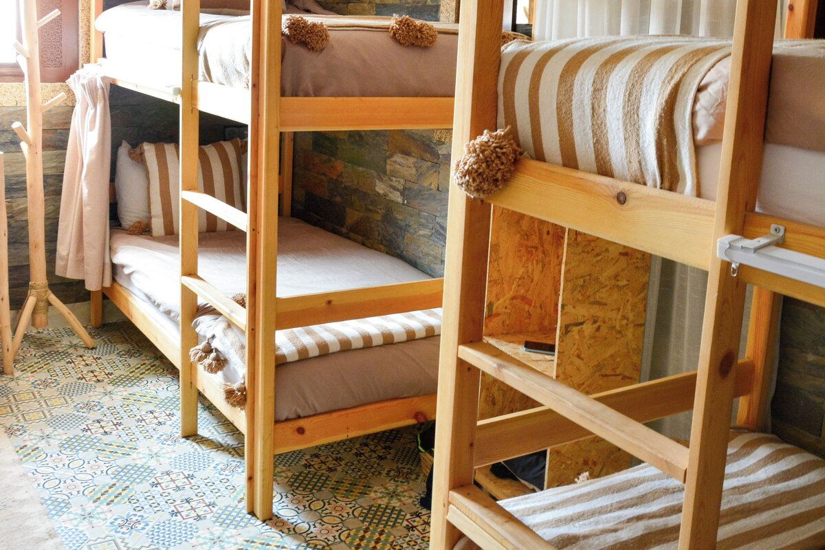 Comfort Shared Dormitory, Mountain View | WiFi (free)