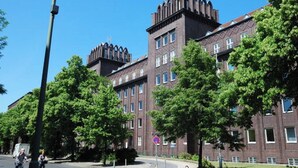 Unclassified image, 2 of 37, button - Stylish 3-Bedroom Apartment with Balcony in Schöneberg (Berlin)
