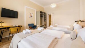 Unclassified image, 3 of 37, button - Stylish 3-Bedroom Apartment with Balcony in Schöneberg (Berlin)