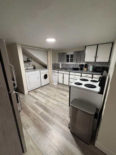 2-bedroom apartment in tranquil Johnstown with AC for comfort
