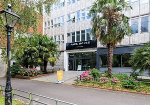 Unclassified image, 2 of 12, button - Student Only Park House (Southampton)