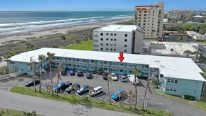 Exterior - OUTSTANDING Location!  High-end 2/1 On The Beach, Close To The Port & Pier! (Cocoa Beach)