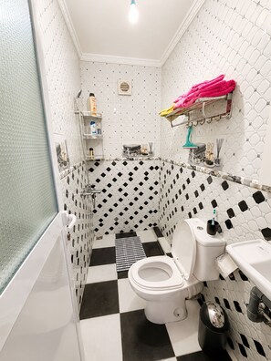 Bathroom - Airport Comfort Tanger – Apartment (Tanger)