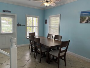 Unclassified image, 5 of 29, button - Poolside Paradise (Stock Island)