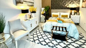 Room - Private Cozy Mountain View Suite 1 (Ceiba)
