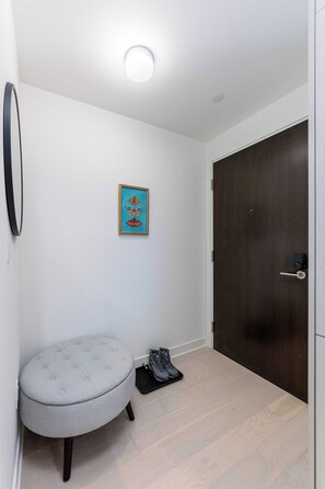 Interior - Elegant 2BR Haven | City Views & Free Parking (Toronto)