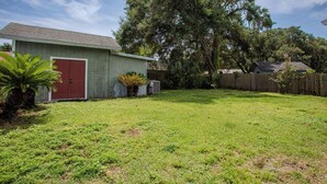Exterior - Emerald Oasis relaxing & quiet pool home w/3br 2 bath pet friendly (Fort Walton Beach)