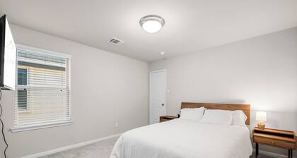 Comfort Meets Space - Feel Right at Home
