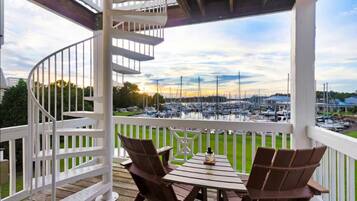 Marina views offering a serene coastal sunsets