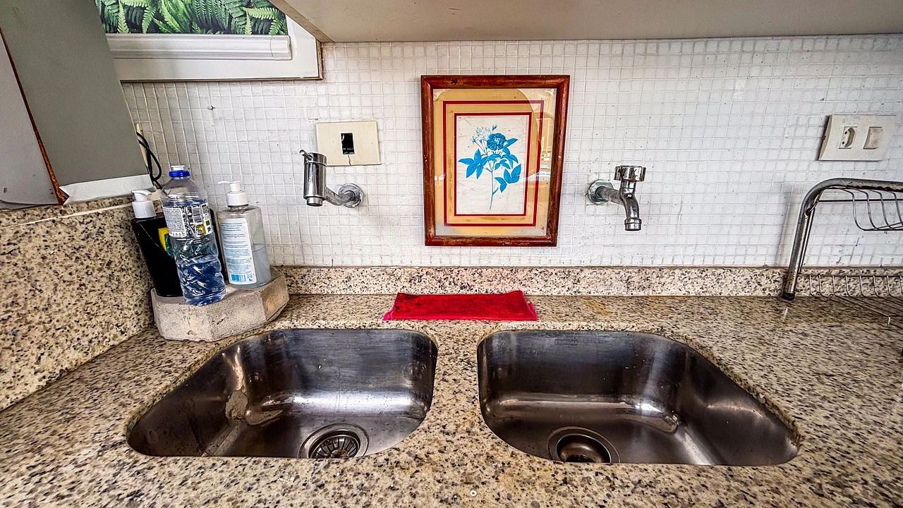 Deluxe Apartment | Bathroom
