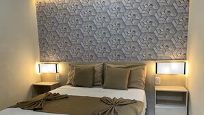 Room - 106 - Modern 2-Bedroom Apartment (Belém)
