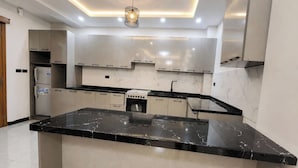 Private kitchen - Pissonia Furnished Apartments (Addis Ababa)
