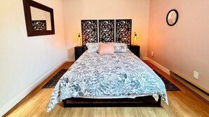 Unclassified image, 5 of 11, button - Charming 1-bedroom apartment two blocks from beach, Kelowna (Kelowna)