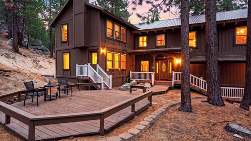 Stillwood by Avantstay Alpine Chalet + Decks + Game Room Near Ski + Lake