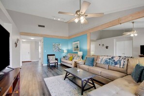 Living room - Isla Del Sol 2BR Coastal Paradise With Pool (St. Petersburg)