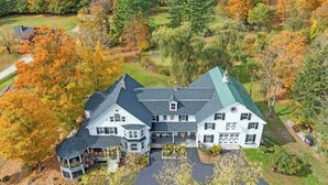 Exterior - Historic 8-bedroom Victorian Inn [1897] in the Sunapee region - all season fun! (Bradford)
