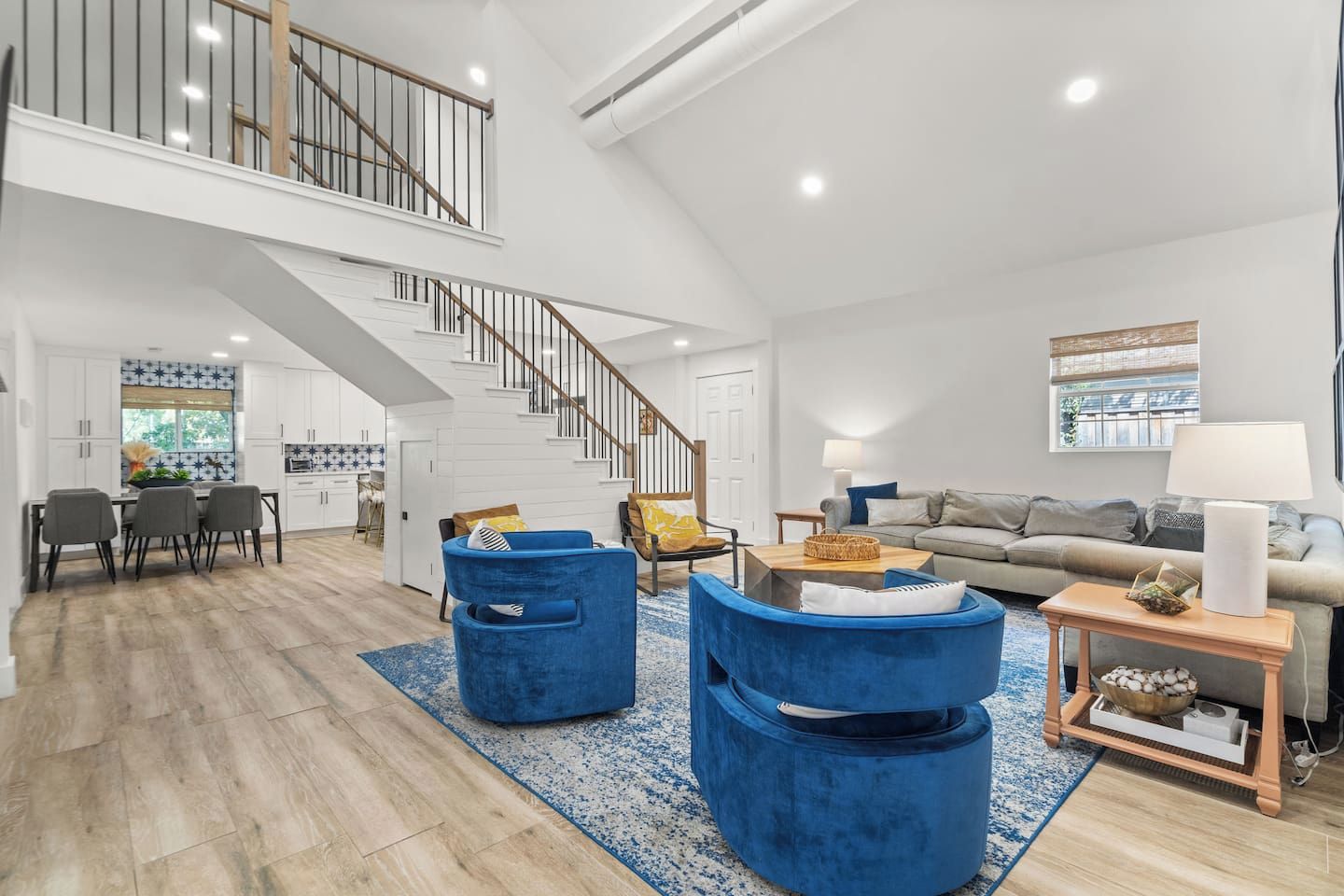 Modern Home Near Downtown Georgetown - Georgetown, TX