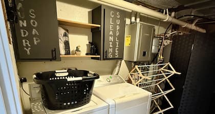 Spacious and clean basement apartment minutes away from Roseau!