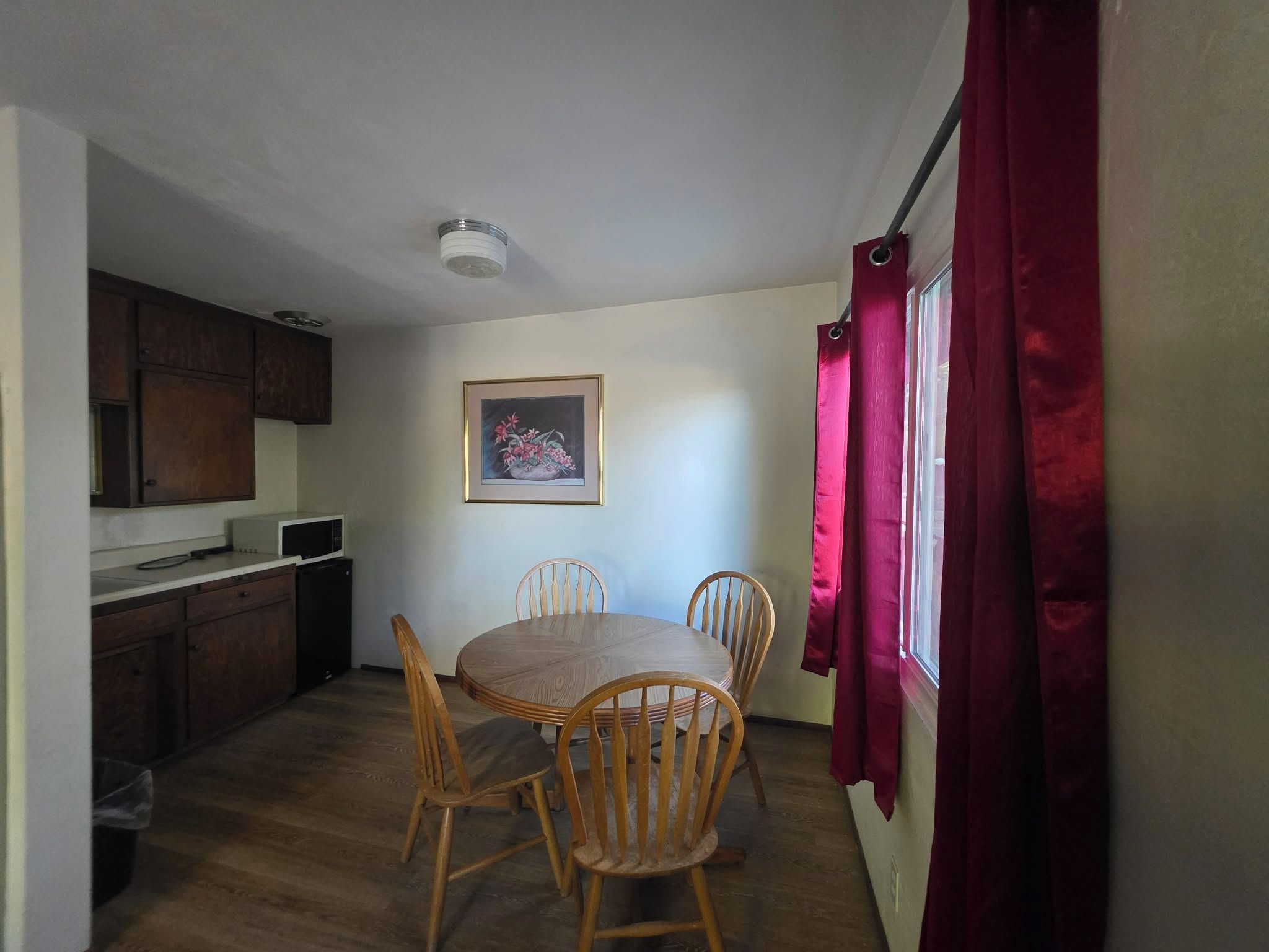 Suite familiale, vue sur la montagne | Restauration