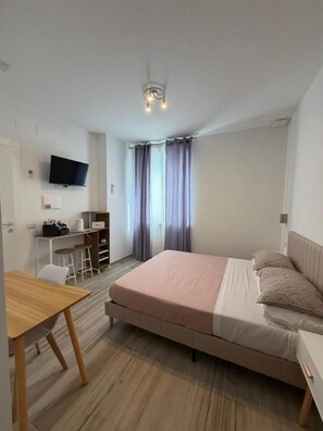 Unclassified image, 5 of 29, button - Corona boutique rooms (FIUMICINO)