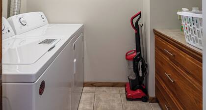 Stay and Play Downtown La Crosse Apartment!