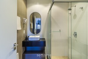 Bathroom - Cozy apt in the Center of Gramado Cbg0302 (Gramado)