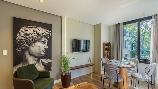 Basic Apartment | Tempat makan