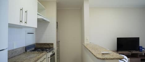 Basic Apartment | Private kitchen