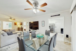 Interior - The Front House - Private Pool (Fort Lauderdale)