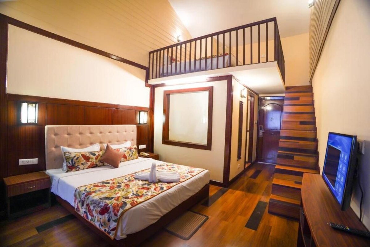 Deluxe Double Room | Peti besi dalam bilik, seterika/papan seterika, Wi-fi percuma 