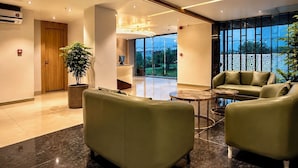 Ảnh chưa phân loại, 4 trong số 17 ảnh, nút
