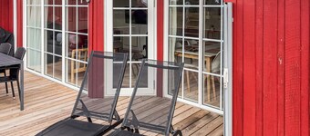 Gorgeous home in Hvide Sande with WiFi