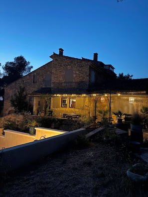 Exterior - Vrbo Property (Cavaillon)